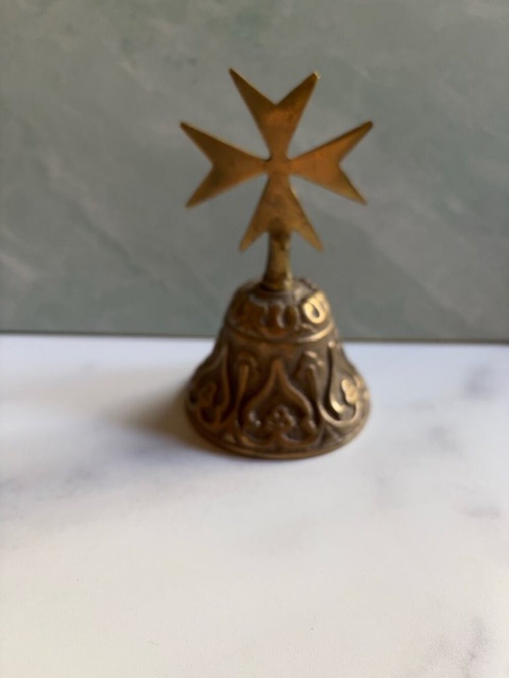 Vintage Brass Bell by Malta Decor Dinnertime